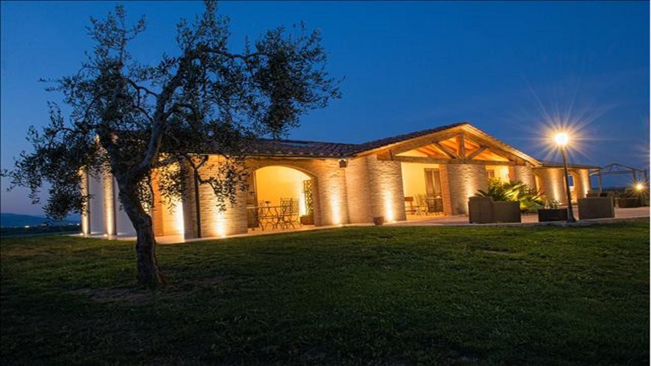 Agriturismo Deni Apartment Cenaia ภายนอก รูปภาพ
