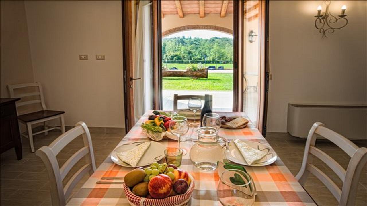 Agriturismo Deni Apartment Cenaia ภายนอก รูปภาพ