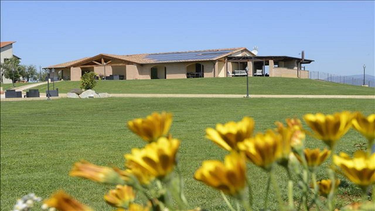 Agriturismo Deni Apartment Cenaia ภายนอก รูปภาพ